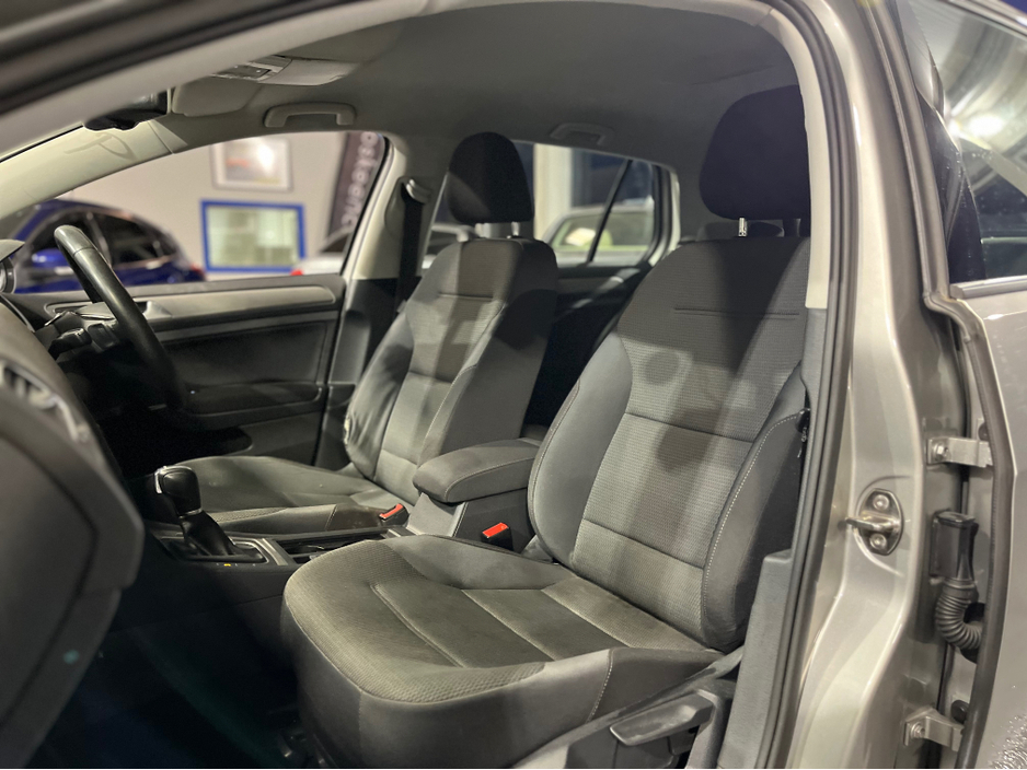 2016 Volkswagen Golf 1.2 Tsi Comforline Dsg auto €13,950