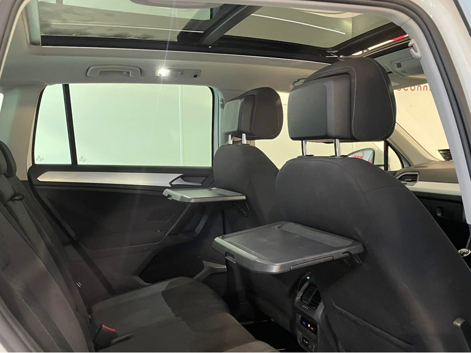 2018 Volkswagen Tiguan - image 4