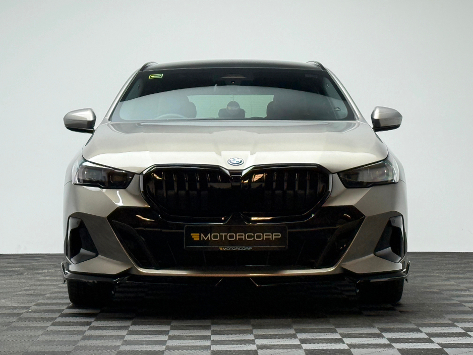2025 BMW 5 Series 530E M SPORT TOURING €69,990