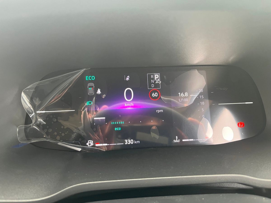 2026 Renault Trafic - image 9