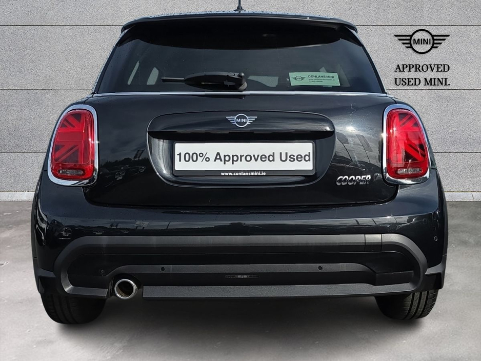 2023 MINI Hatch - image 11