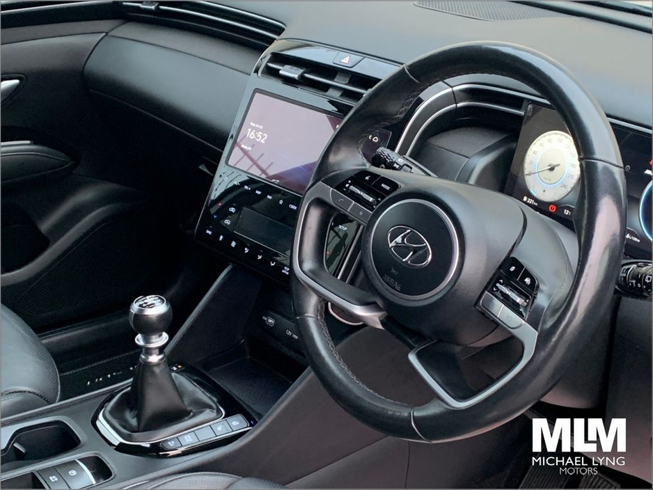 2023 Hyundai Tucson - image 13