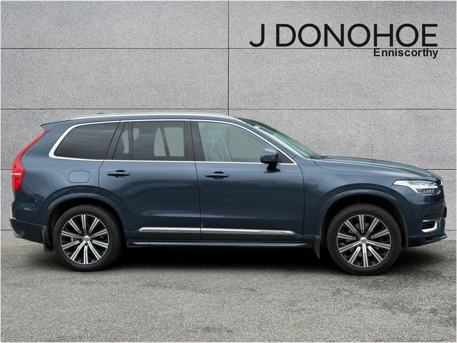 2021 Volvo XC90 - image 3