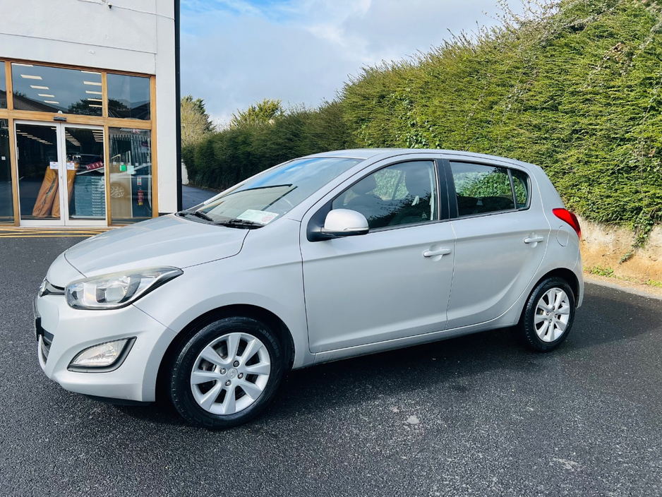 2012 Hyundai i20 - image 6