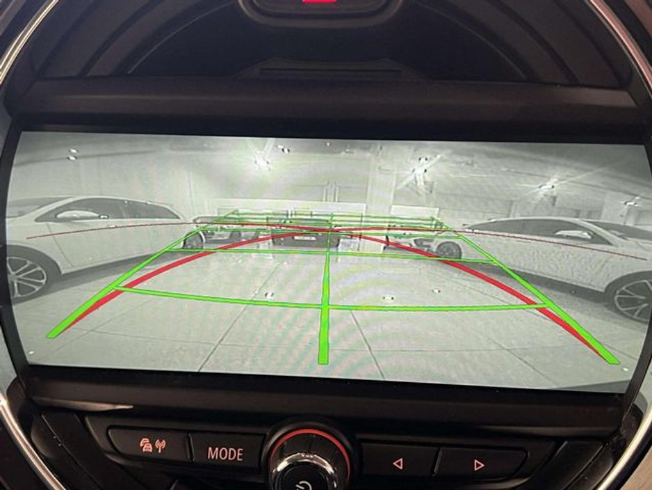 2016 MINI Cooper 1.2 Automatic, Reversing camera €13,895