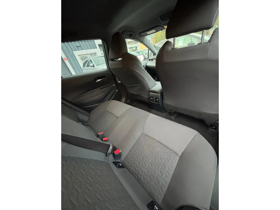 2022 Toyota Corolla 1.8 Hybrid Luna Saloon €20,500