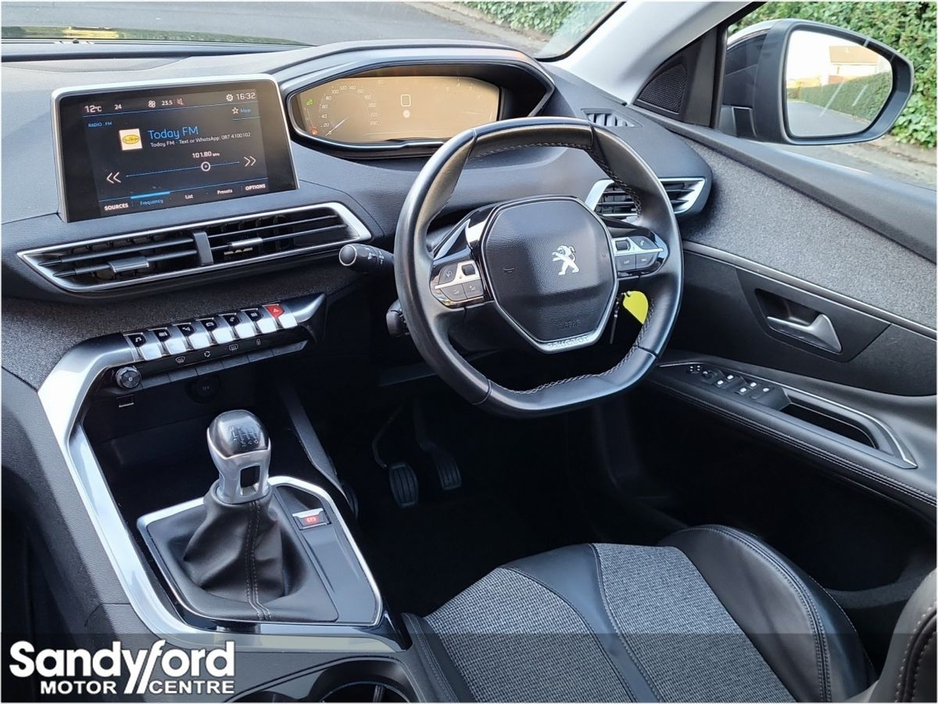 2018 Peugeot 3008 - image 27