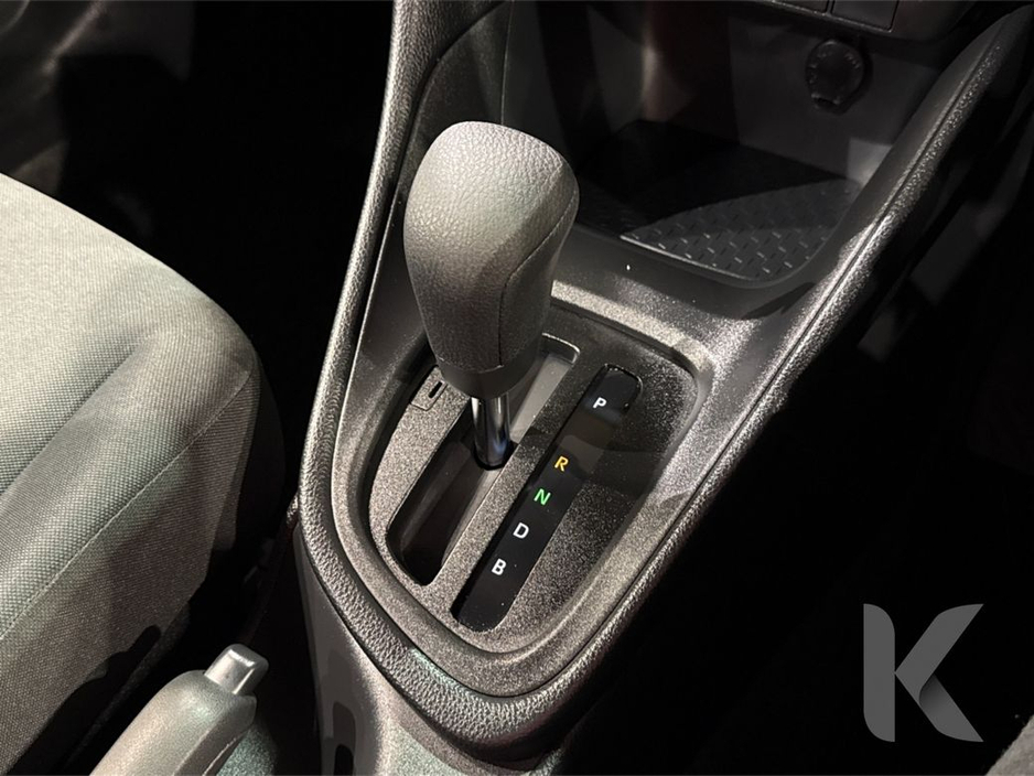 2025 Toyota Yaris - image 18