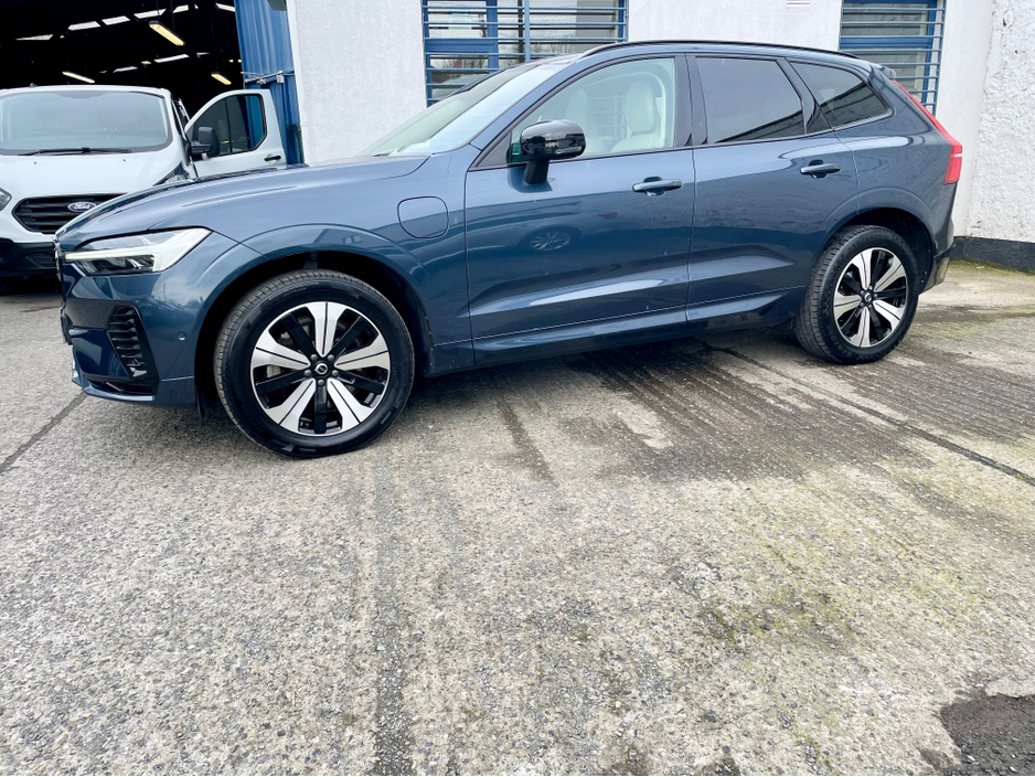 2023 Volvo XC60 - image 36