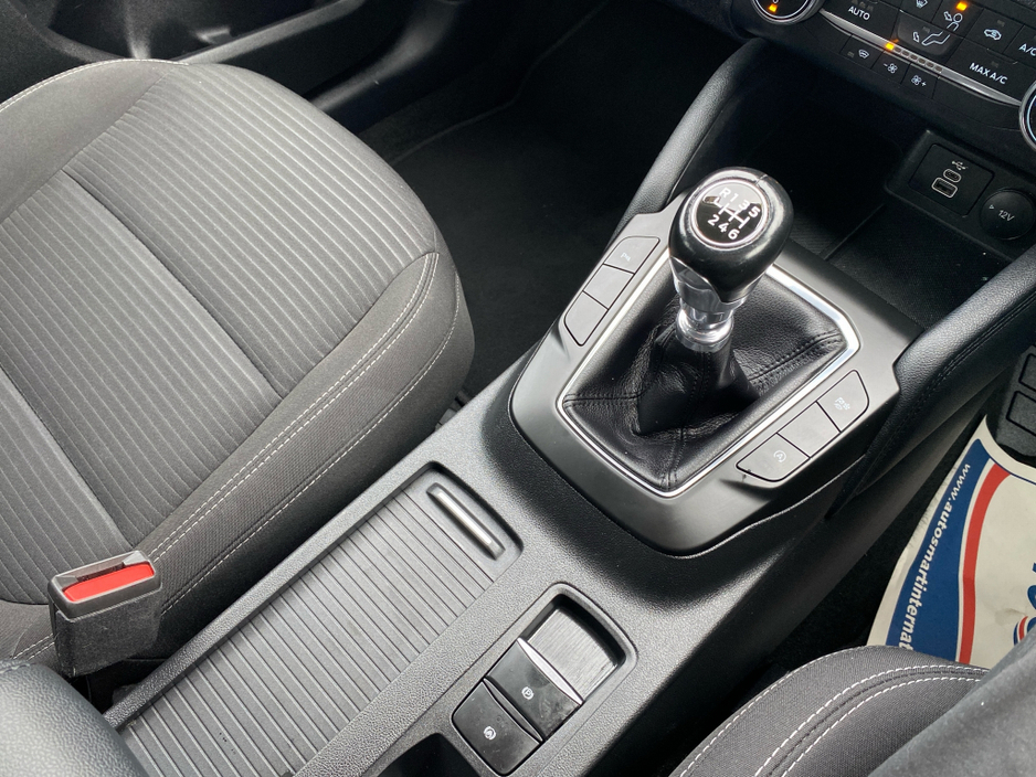 2023 Ford Kuga - image 21