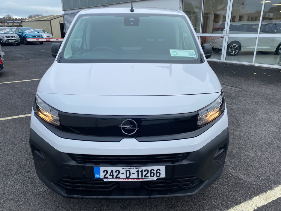 2024 Opel Combo  €20,950