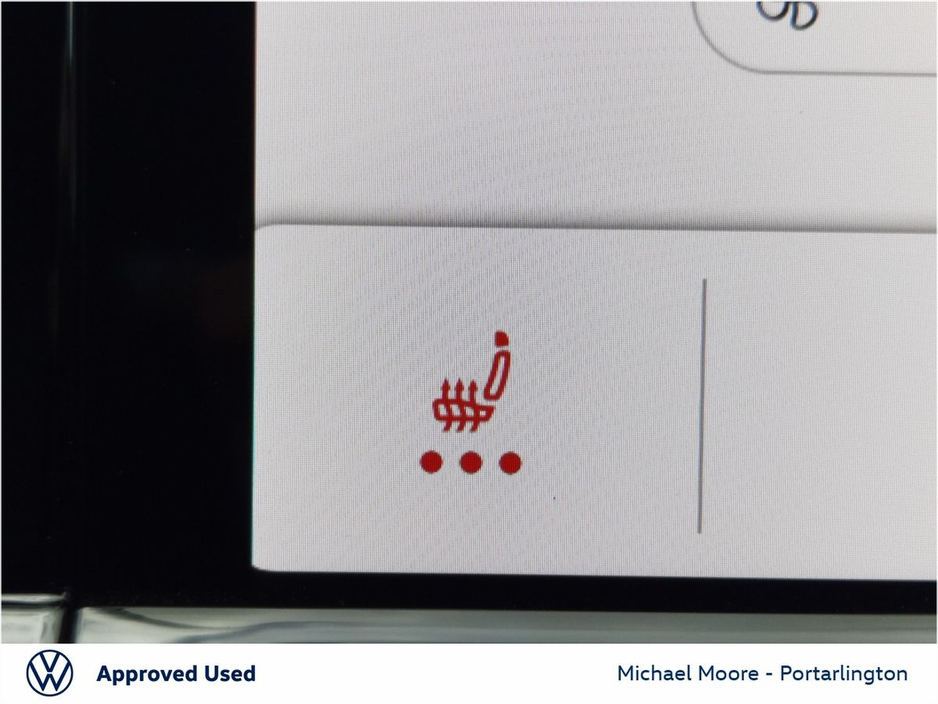 2024 Volkswagen Golf 1.5 TSI 130HP R-Line €33,950