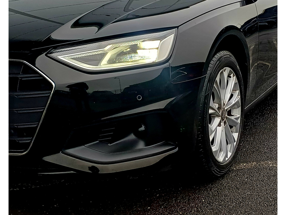 2020 Audi A4 - image 13