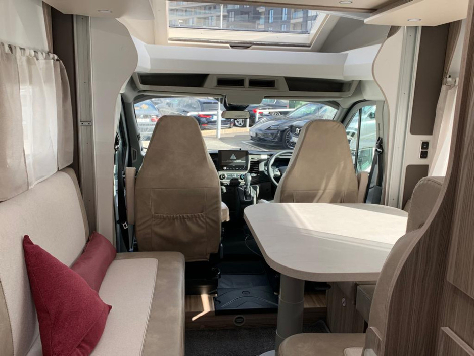 2025 Ford Transit - image 8