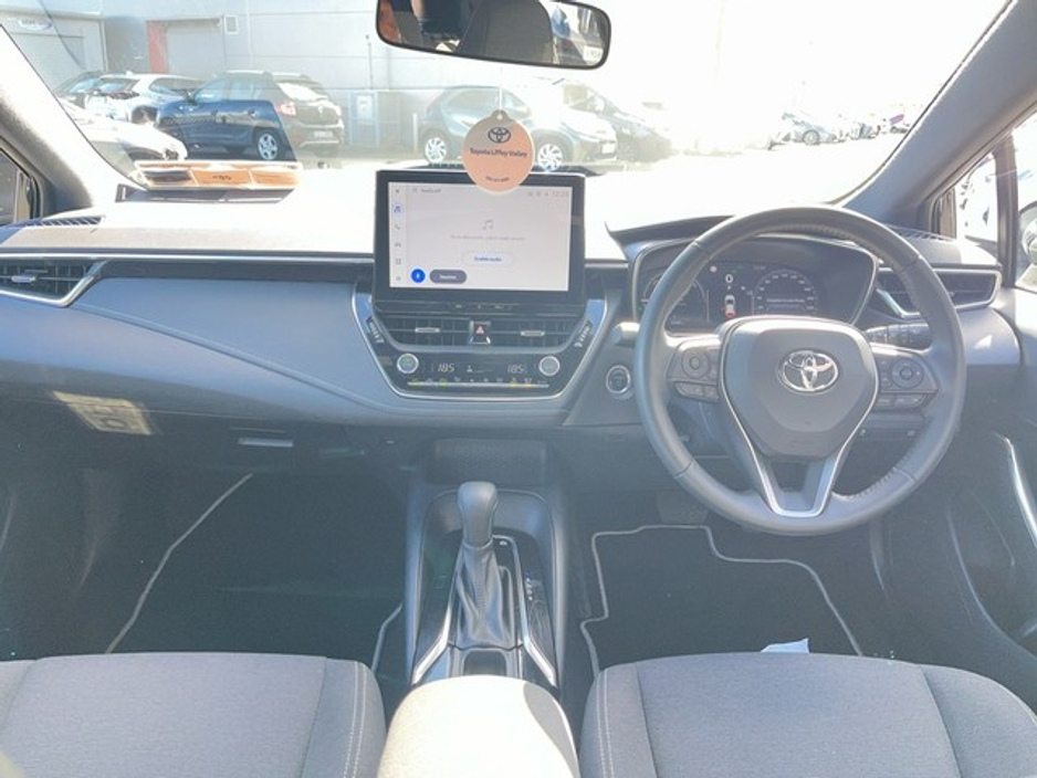 2024 Toyota Corolla - image 8
