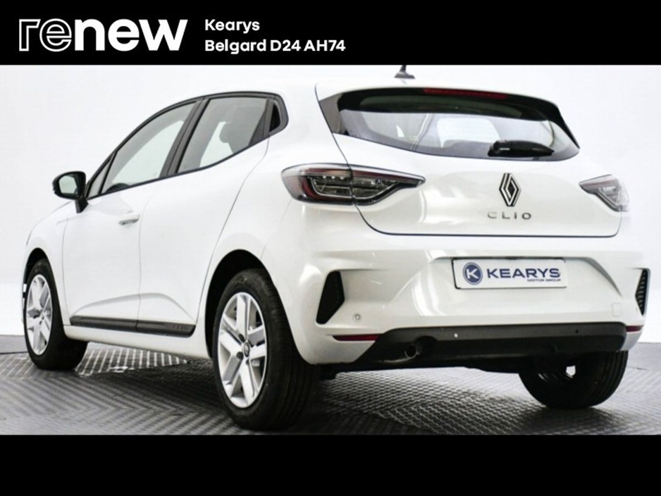 2025 Renault Clio - image 3