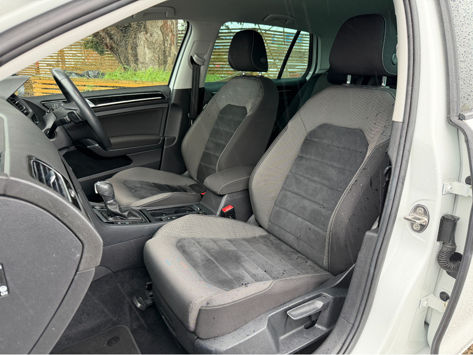 2016 Volkswagen Golf - image 27