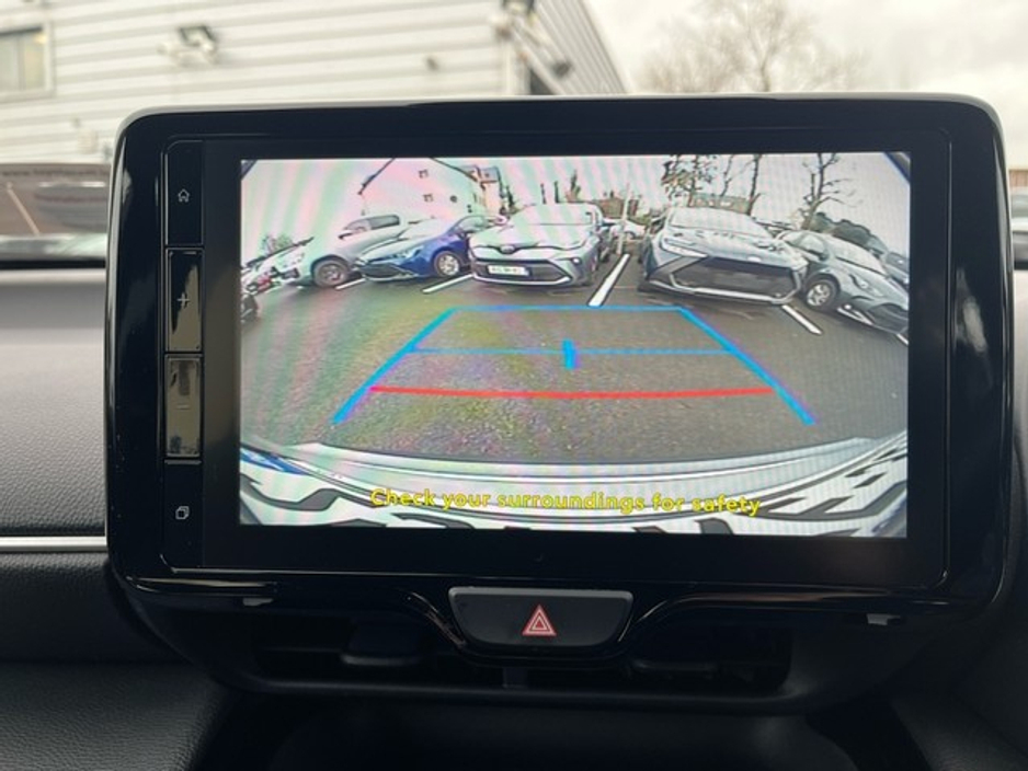 2025 Toyota Yaris Cross - image 13