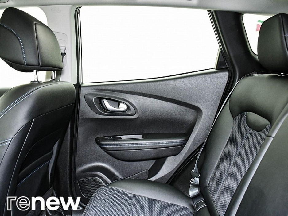2020 Renault Kadjar - image 11