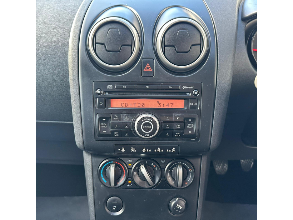 2009 Nissan Qashqai 1.5 D SE 105BHP SERVICE HISTORY €3,900