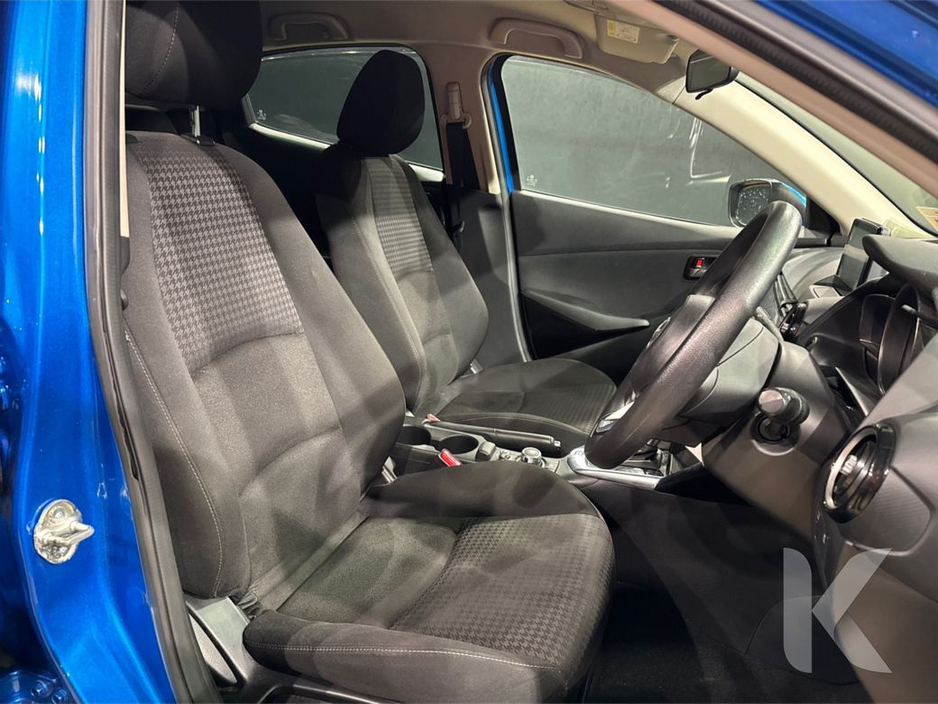 2017 Mazda Demio - image 14