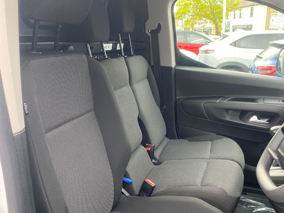 2026 Fiat Doblo - image 13