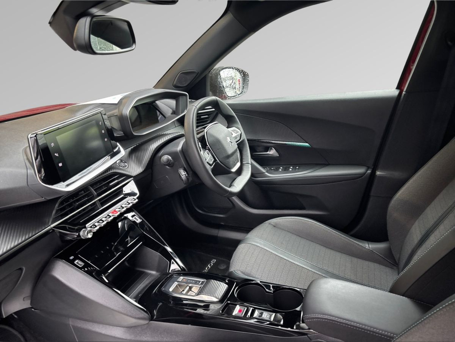 2023 Peugeot 2008 - image 4