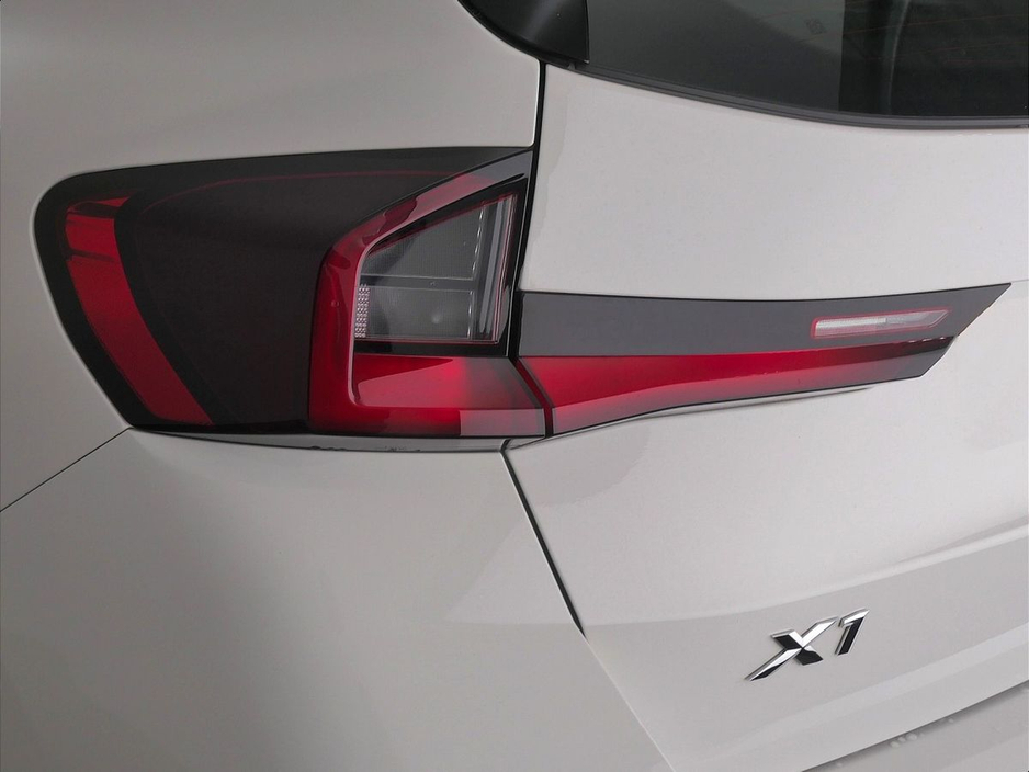 2023 BMW X1 - image 19