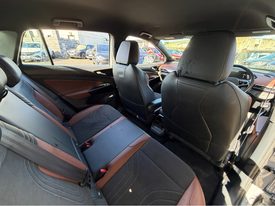 2022 Volkswagen ID.4 - image 21