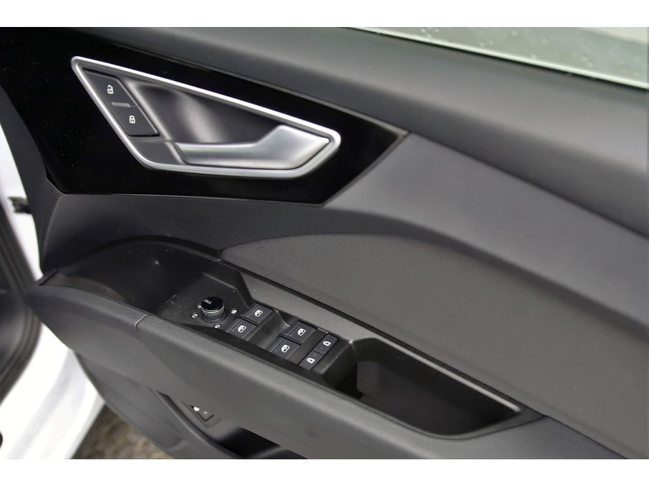 2024 Audi Q4 e-tron E-TRON 45 SPORT €42,490