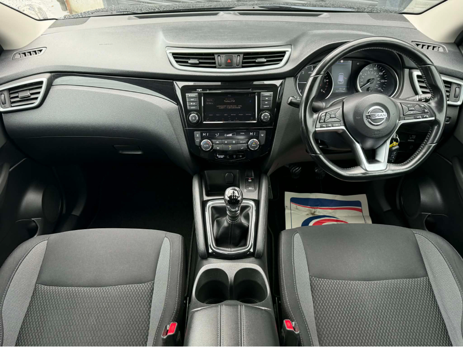 2020 Nissan Qashqai - image 8