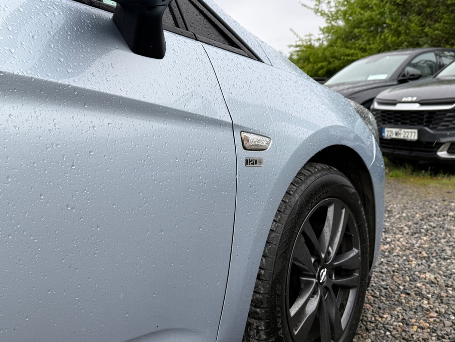 2019 Opel Astra - image 12