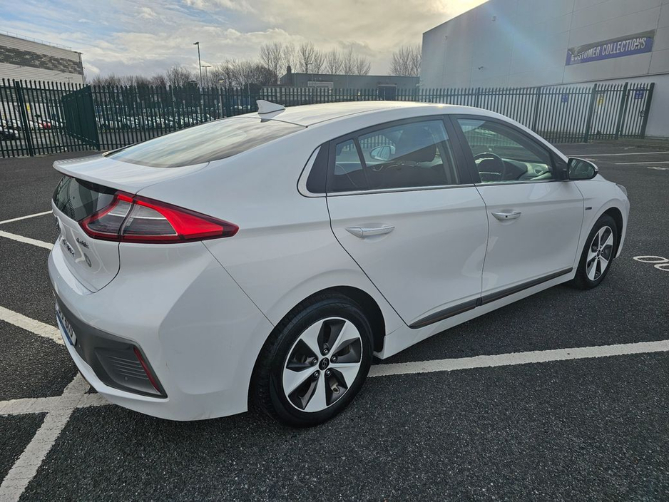 2018 Hyundai Ioniq FULL E V, 200 KM RANGE, FULL DEALER HISTORY, NEW NCT, FINANCE, WARRANTY, 5 STAR REVIEWS €9,995