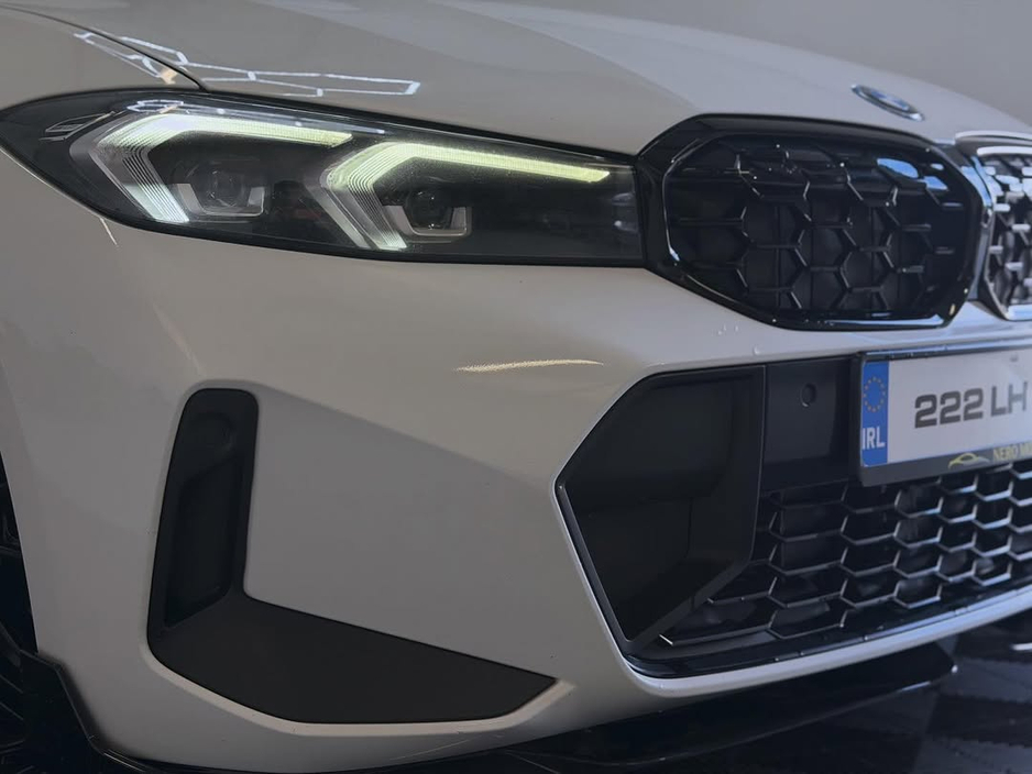 2022 BMW 3 Series - image 9