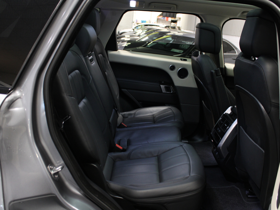 2022 Land Rover Range Rover Sport - image 32