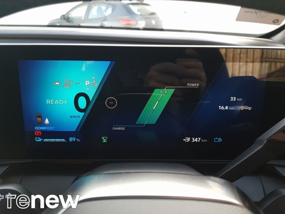 2026 Renault Megane - image 13