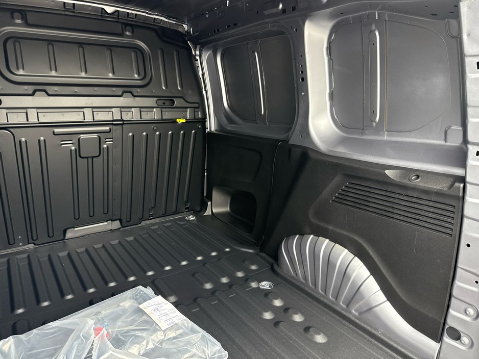 2026 Peugeot Partner - image 10