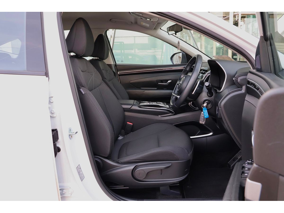 2023 Hyundai Tucson - image 7