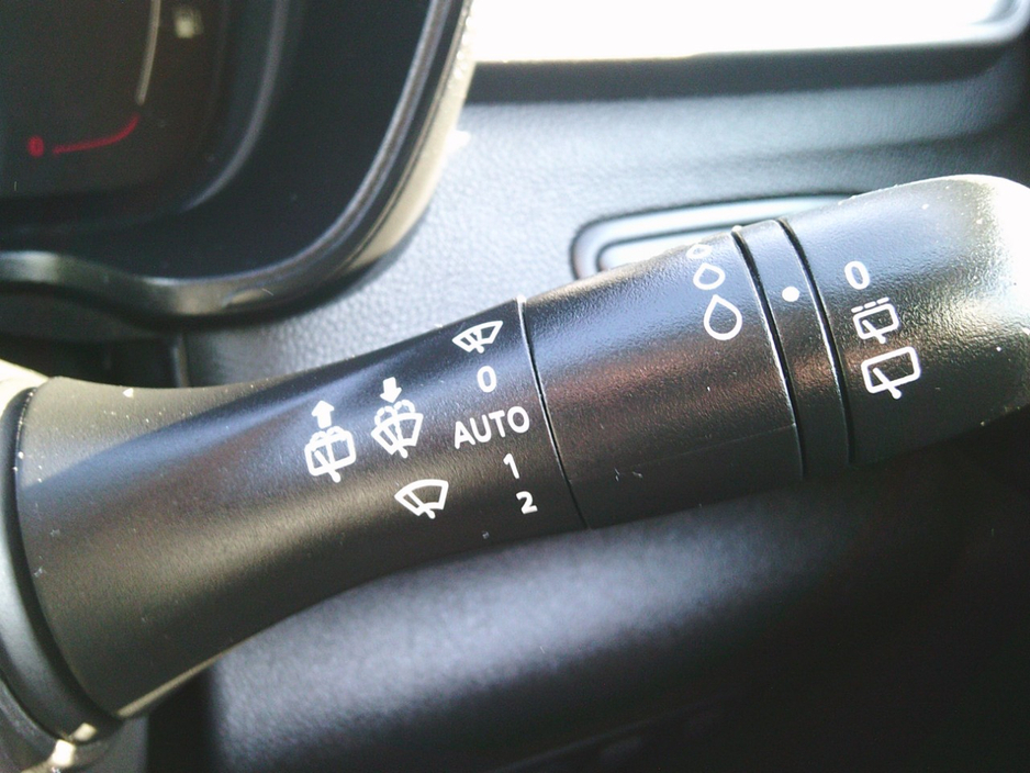 2016 Renault Kadjar - image 28