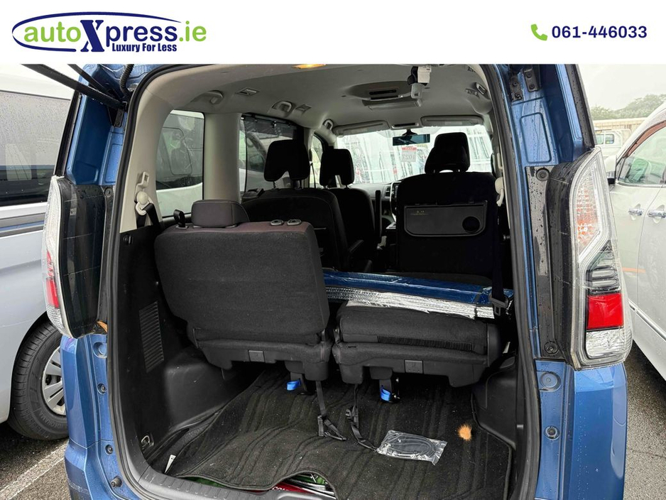 2018 Nissan Serena E-POWER HIGHWAY STAR V Hybrid Automatic, 360 Camera, 7 Seater €22,495