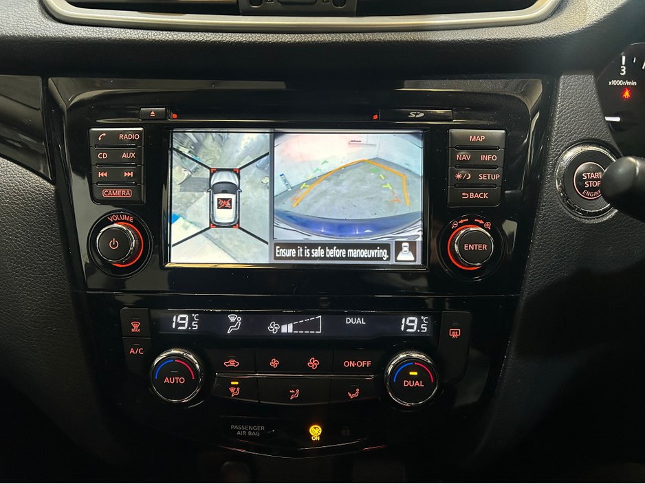 2015 Nissan Qashqai - image 11