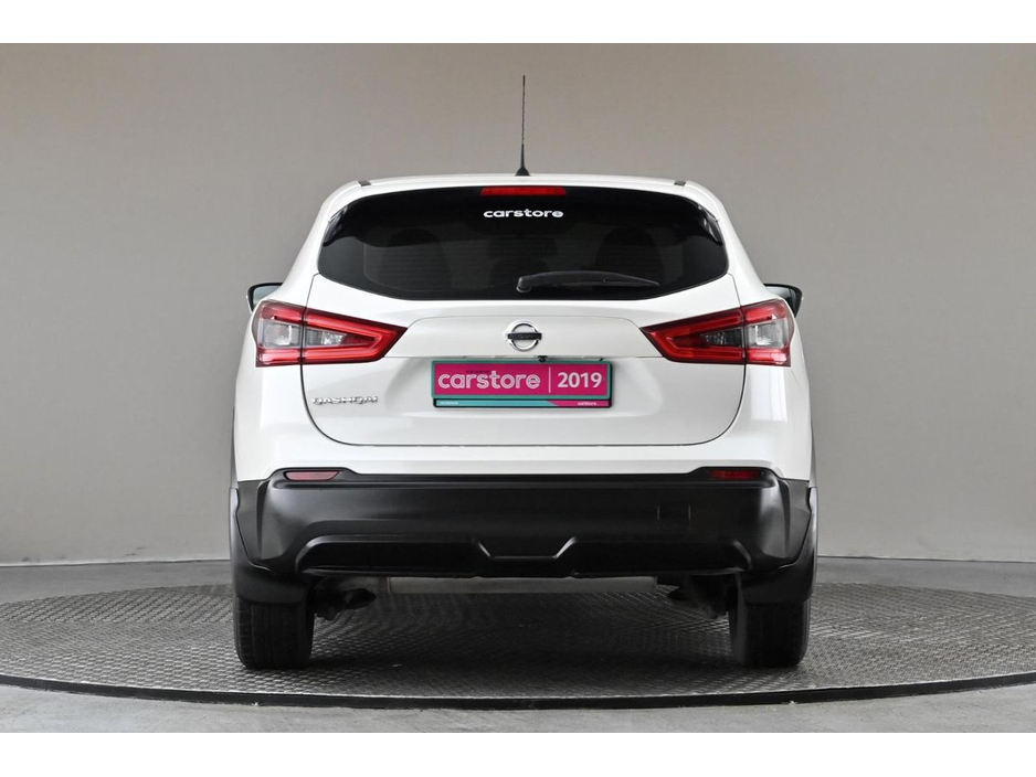 2019 Nissan Qashqai - image 8