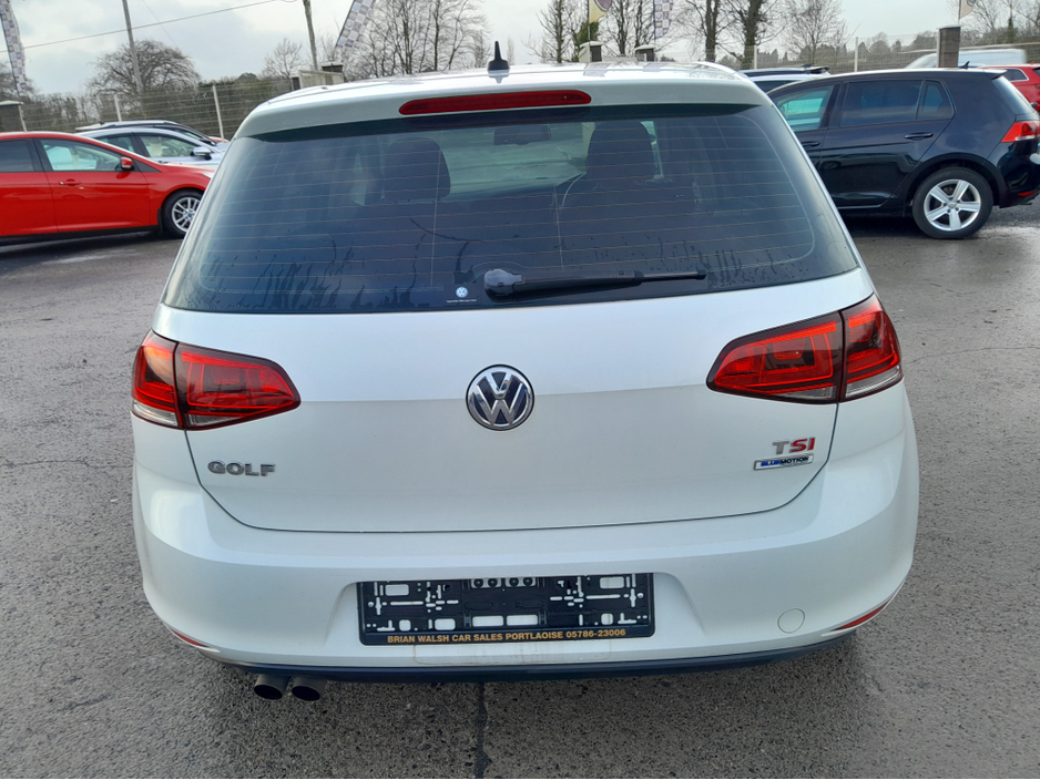 2015 Volkswagen Golf 1.4 Highline €13,950