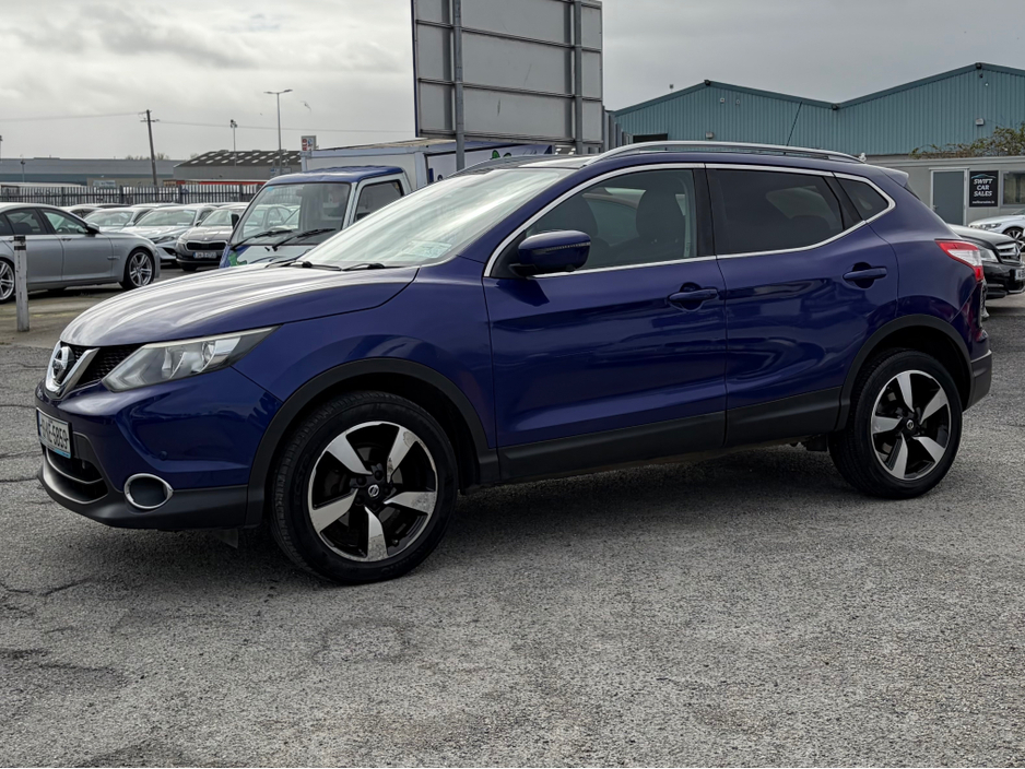2015 Nissan Qashqai - image 3
