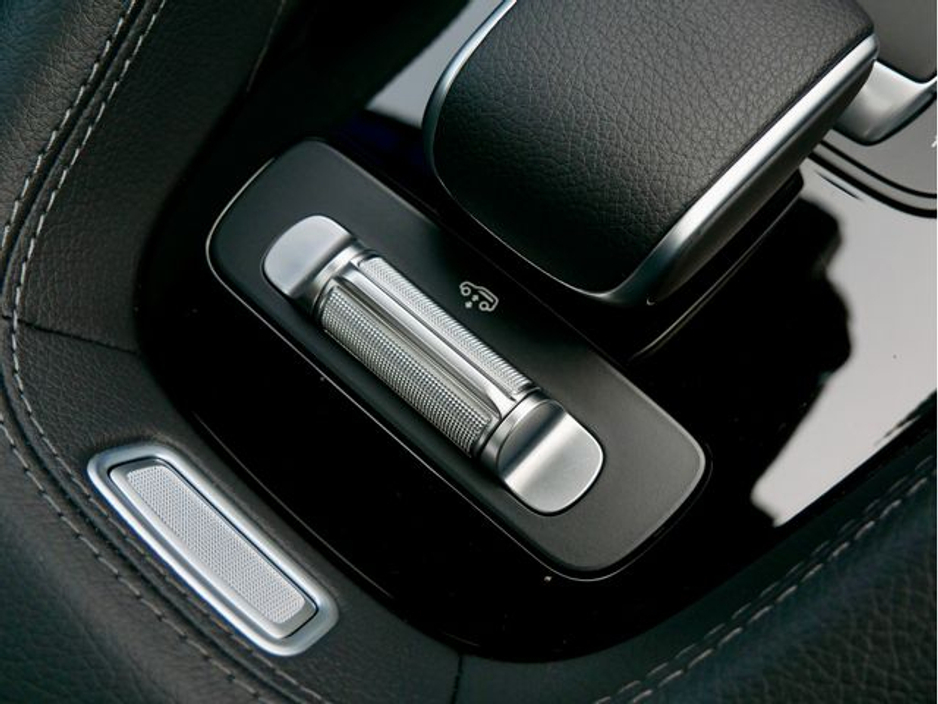 2025 Mercedes-Benz GLE Class - image 23