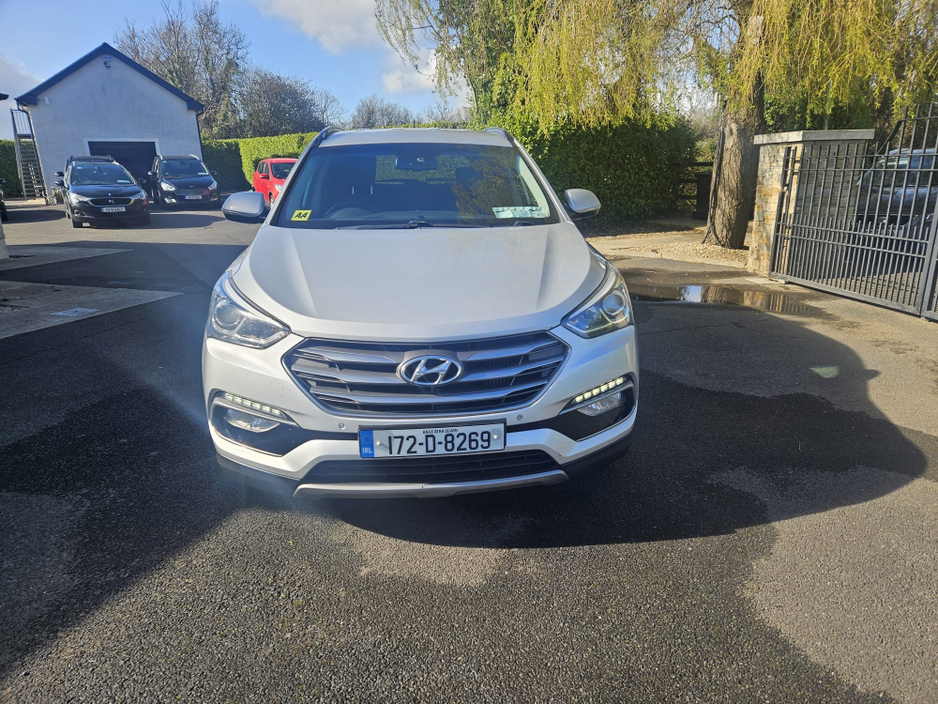 2017 Hyundai Santa Fe - image 6