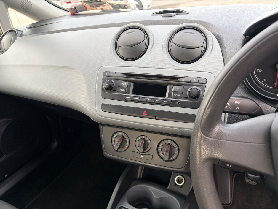 2014 SEAT Ibiza - image 6