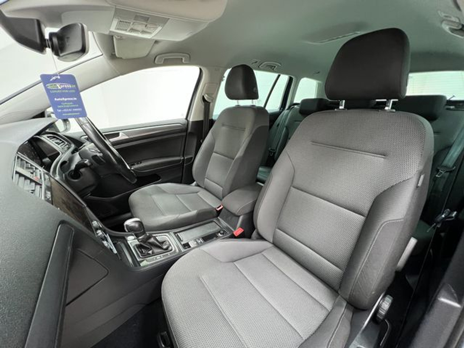 2019 Volkswagen Golf - image 18