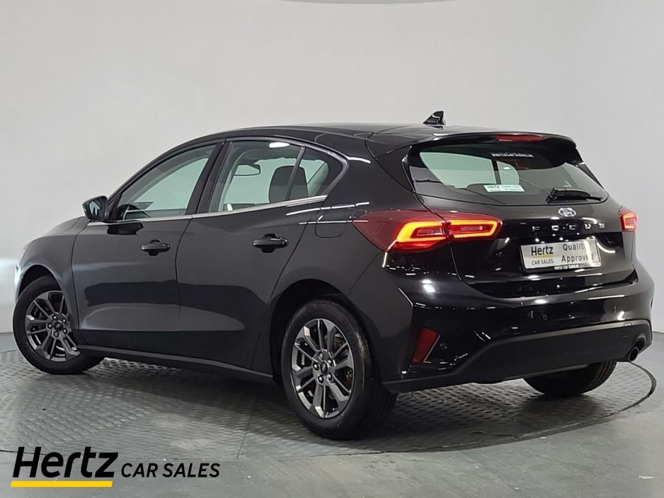 2023 Ford Focus - image 3