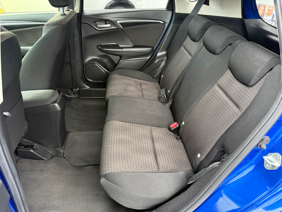 2018 Honda Fit - image 20